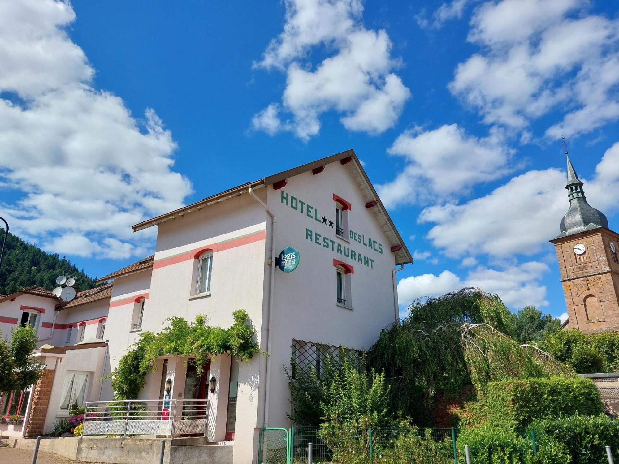 Logis Hotel & Restaurant Des Lacs Celles-sur-Plaine Exterior foto